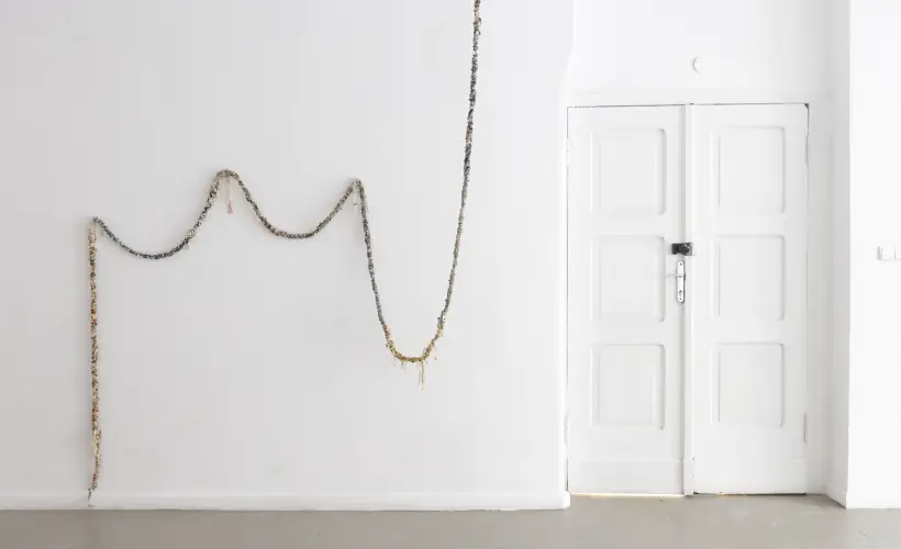 zdjęcie z wystawy Skład bławatny